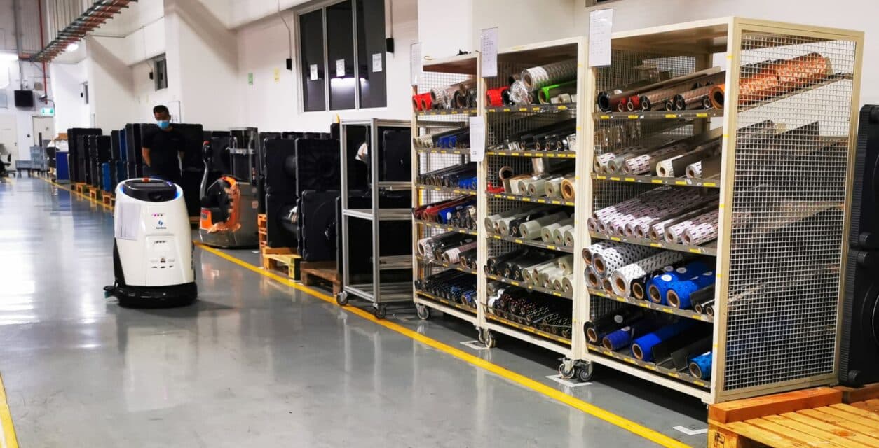 Logistics Location 2 - Warehouse environment with automation